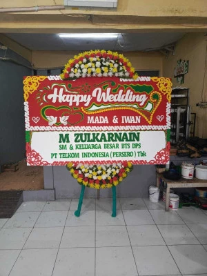 Papan Bunga di Petojo Utara
