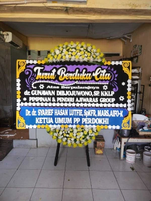 Papan Bunga di Petojo Utara